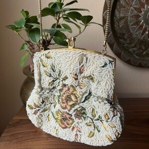 Vintage 1950s 1960s Floral Beaded Handbag / Vintage Evening Bag Rose floral